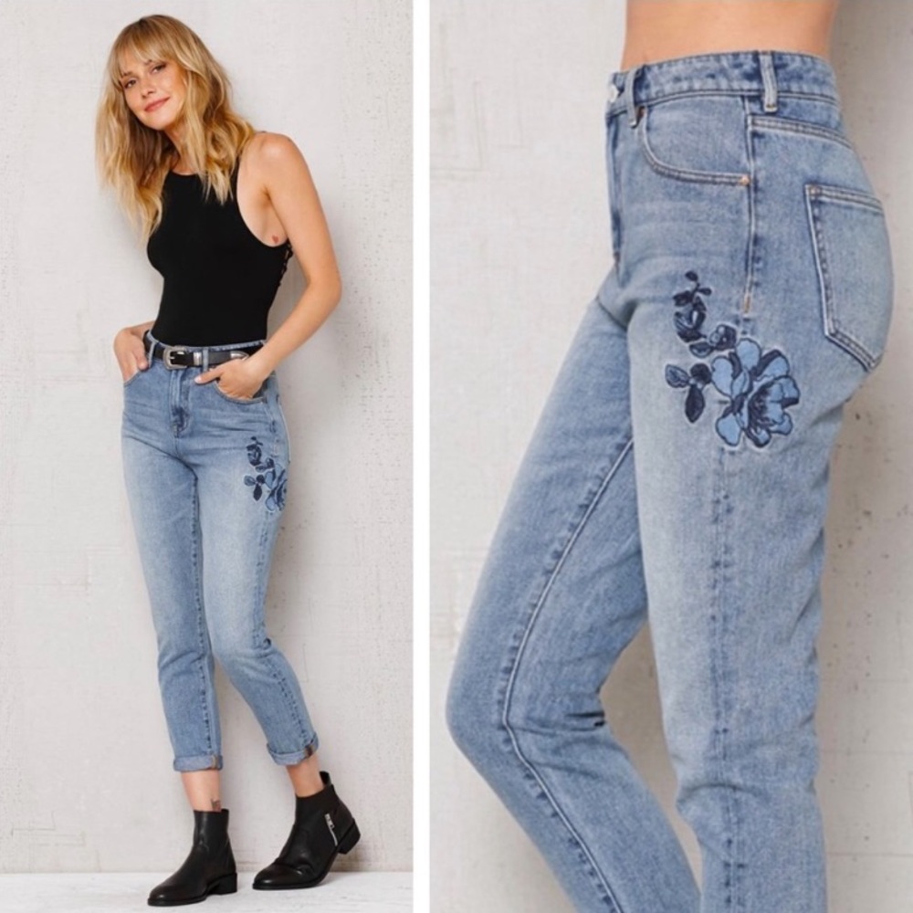Pacsun Floral Embroidered Mom Jeans